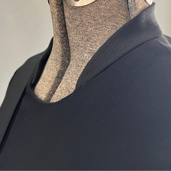 🎉HOST PICK🎉 Burberry Classy, Subtle yet Sexy and Professional Black Dress - Picture 6 of 16